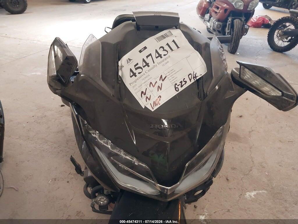 JH2SC7946KK100245 2019 HONDA GL1800 photo no. 5