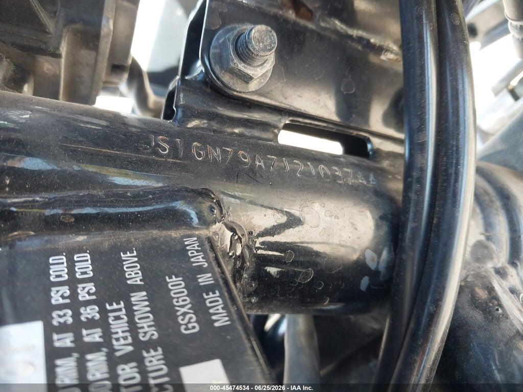 JS1GN79A712103744 2001 SUZUKI GSX600 photo no. 10