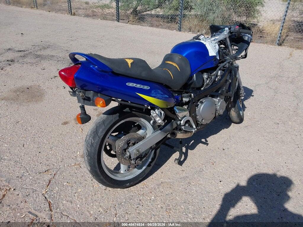 JS1GN79A712103744 2001 SUZUKI GSX600 photo no. 4