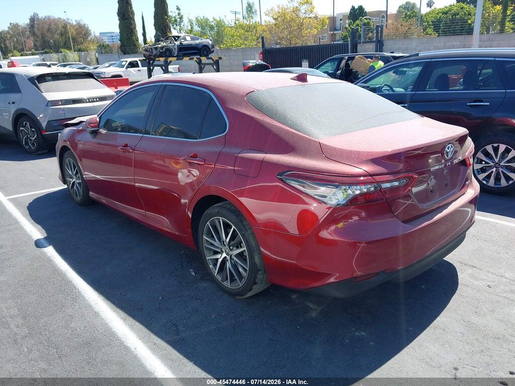 4T1F11AKXNU711259 2022 TOYOTA CAMRY photo no. 3