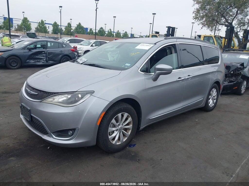 2C4RC1BG4HR569868 2017 CHRYSLER PACIFICA photo no. 2