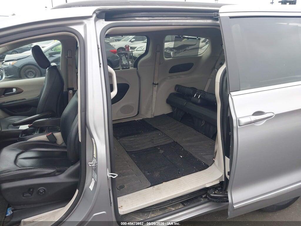 2C4RC1BG4HR569868 2017 CHRYSLER PACIFICA photo no. 8