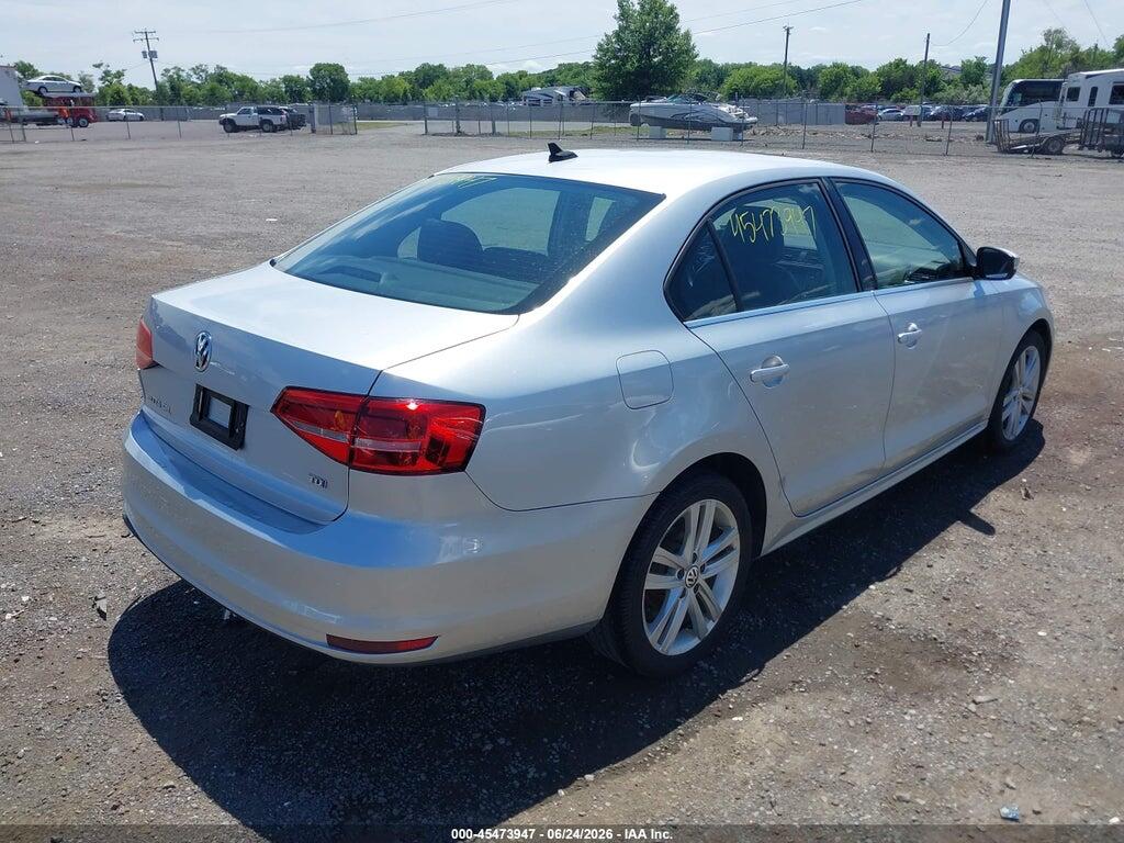 3VW3A7AJ4FM307524 2015 VOLKSWAGEN JETTA photo no. 4