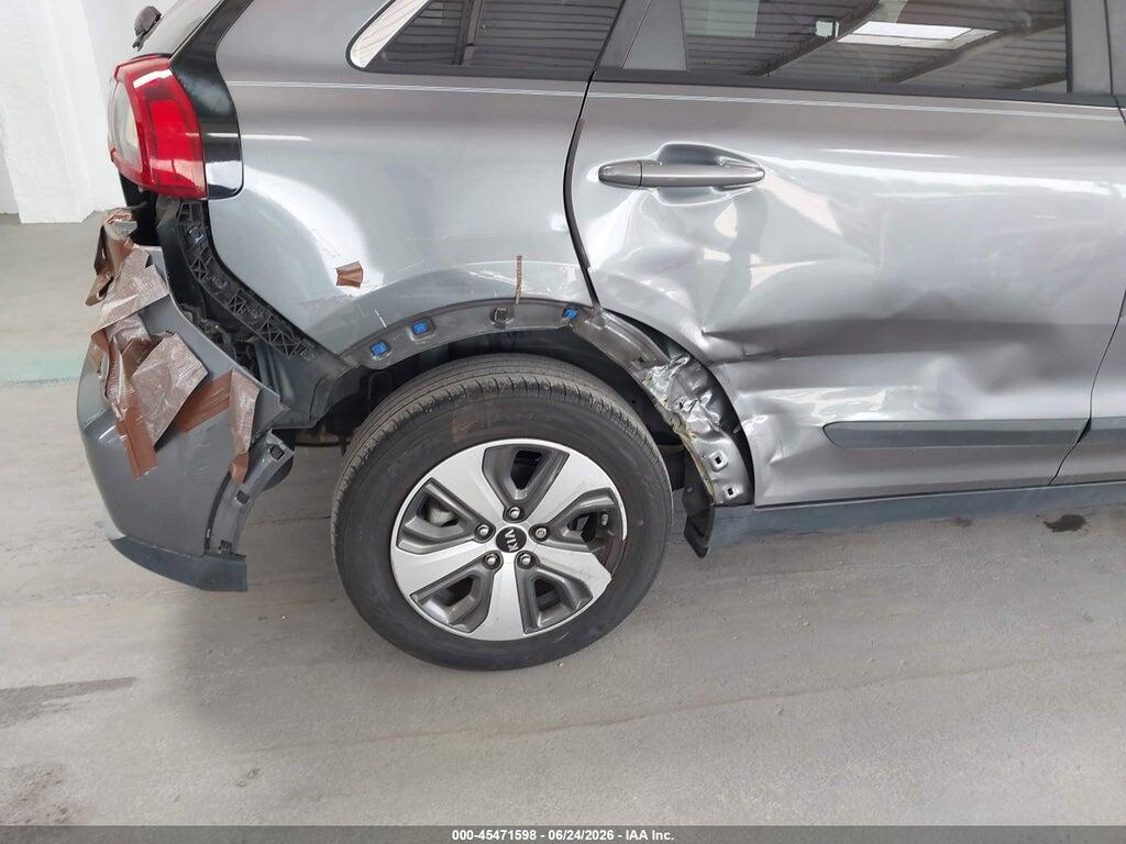 KNDCC3LC4J5108539 2018 KIA NIRO photo no. 6