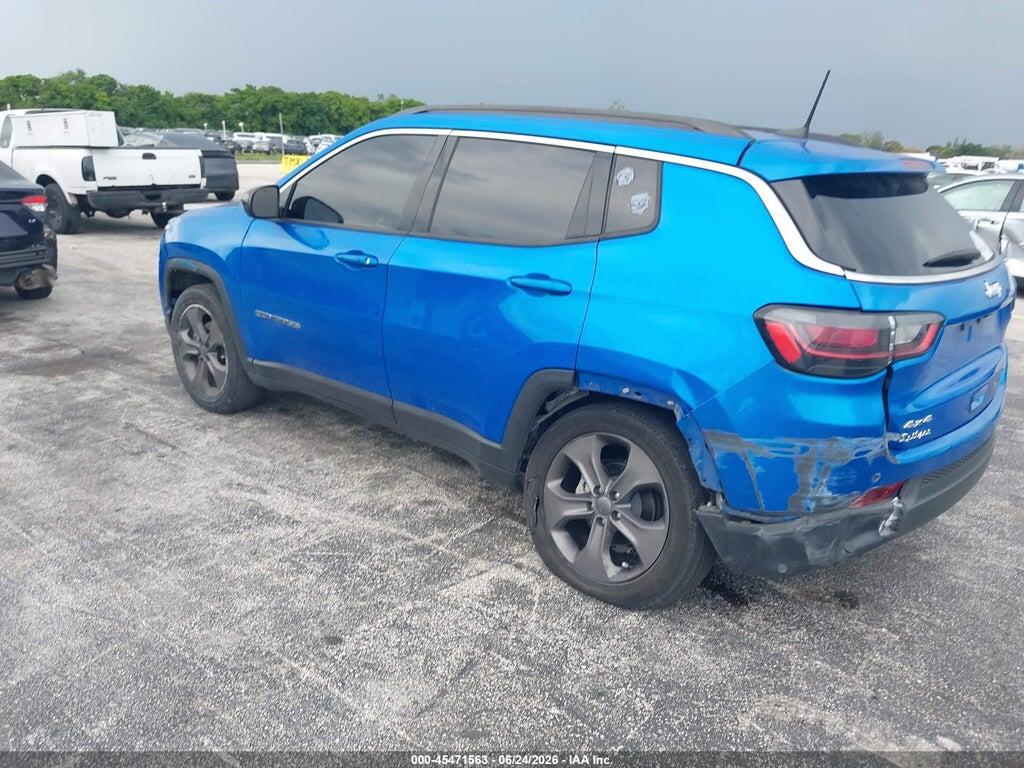 3C4NJDFB0NT109765 2022 JEEP COMPASS photo no. 3