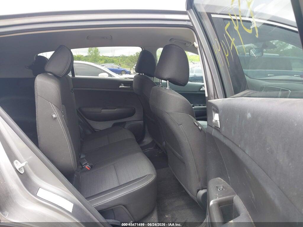 KNDPMCAC6J7331462 2018 KIA SPORTAGE photo no. 8