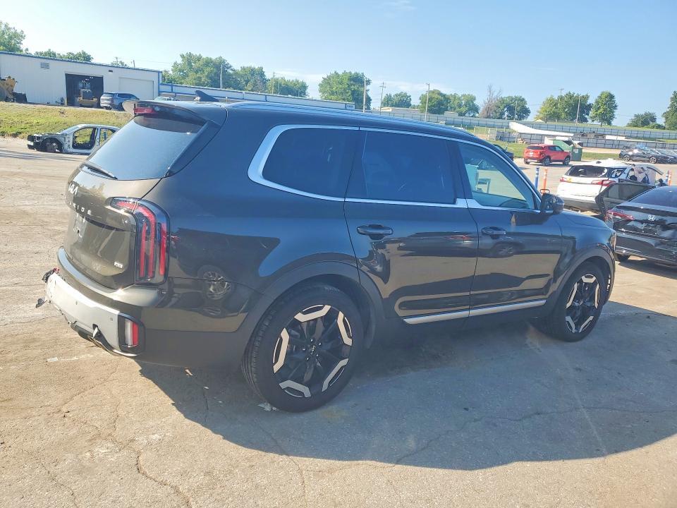 2024 KIA TELLURIDE EX — Фото 3 из 13