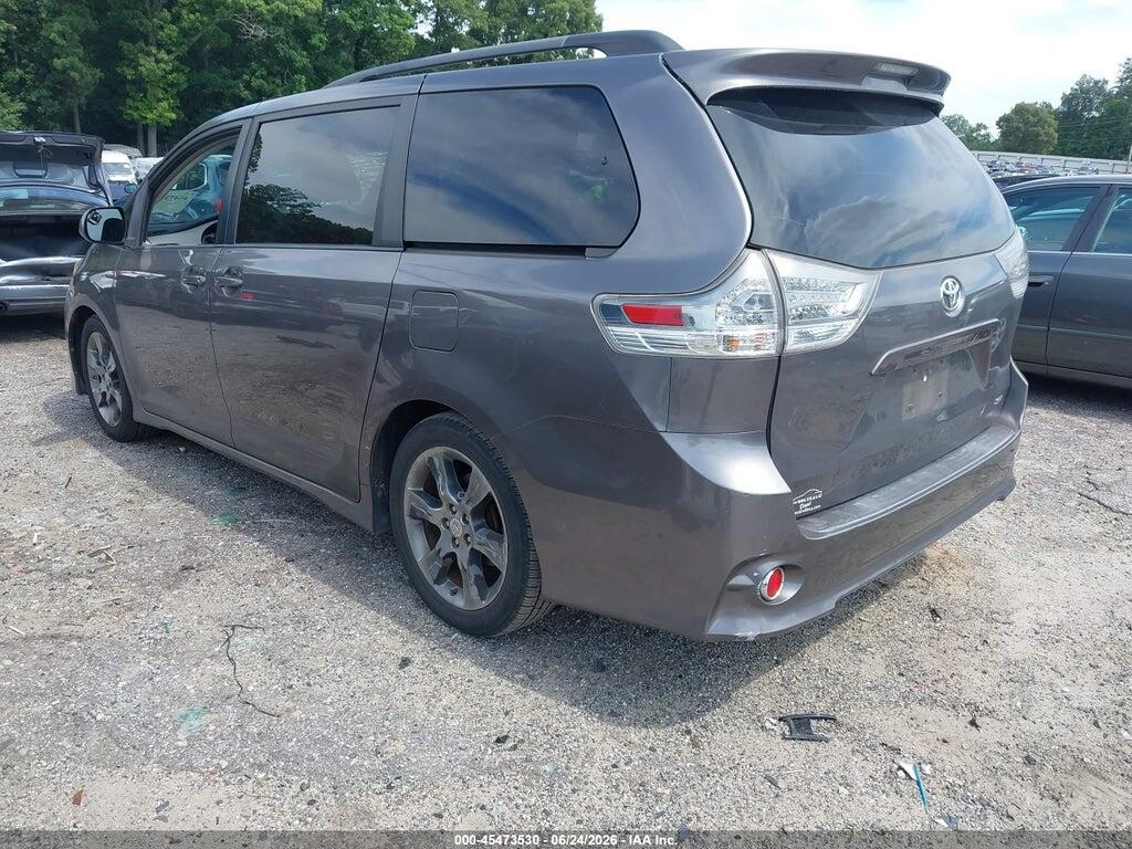 5TDXK3DC2BS076155 2011 TOYOTA SIENNA photo no. 3