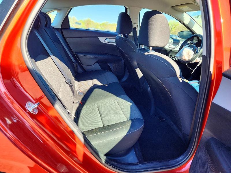 2024 KIA FORTE LXS — Фото 10 из 13