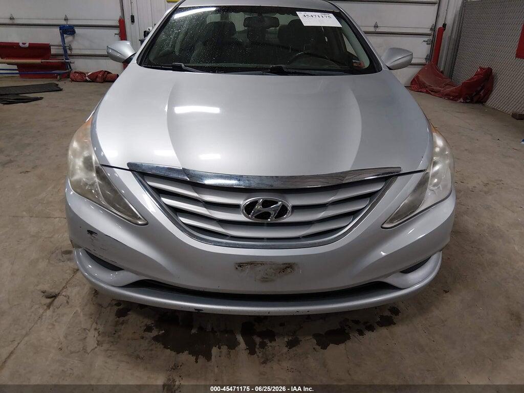 5NPEB4AC5CH318316 2012 HYUNDAI SONATA photo no. 12