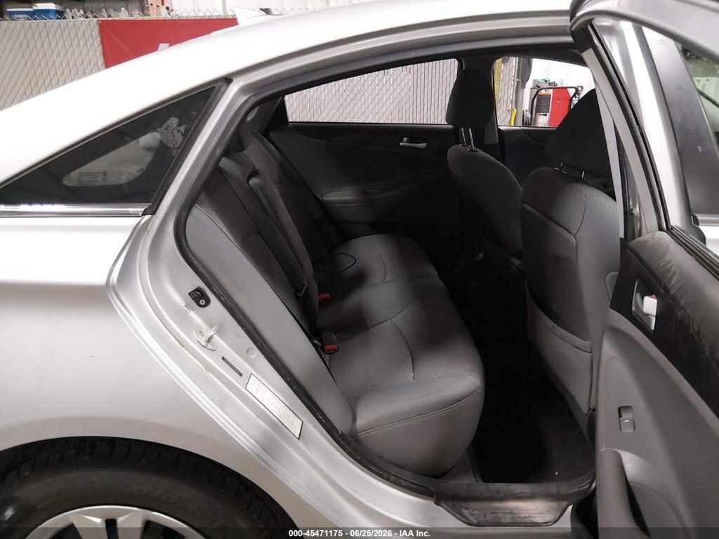 5NPEB4AC5CH318316 2012 HYUNDAI SONATA photo no. 8