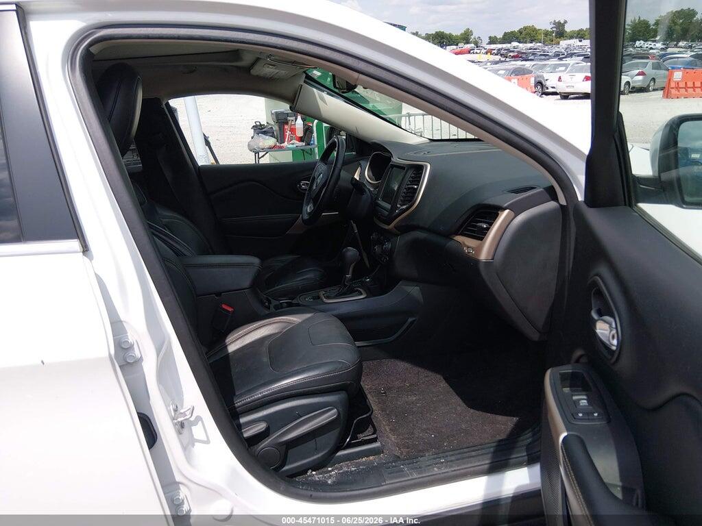 1C4PJMDS0HW633766 2017 JEEP CHEROKEE photo no. 5