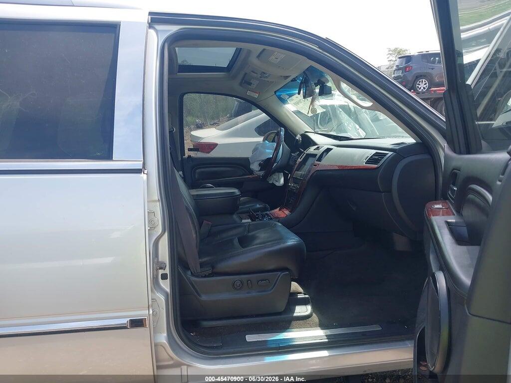 1GYS4CEF0BR161162 2011 CADILLAC ESCALADE photo no. 5
