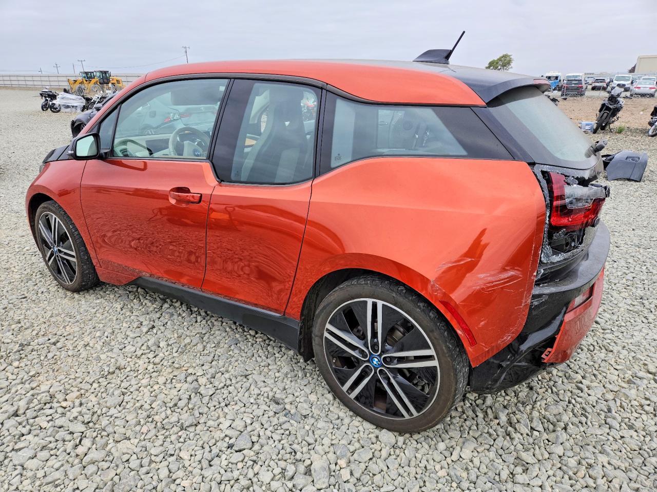2015 BMW I3 REX — Фото 2 из 12