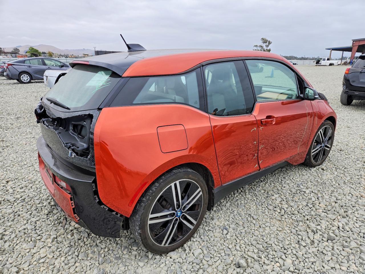 2015 BMW I3 REX — Фото 3 из 12