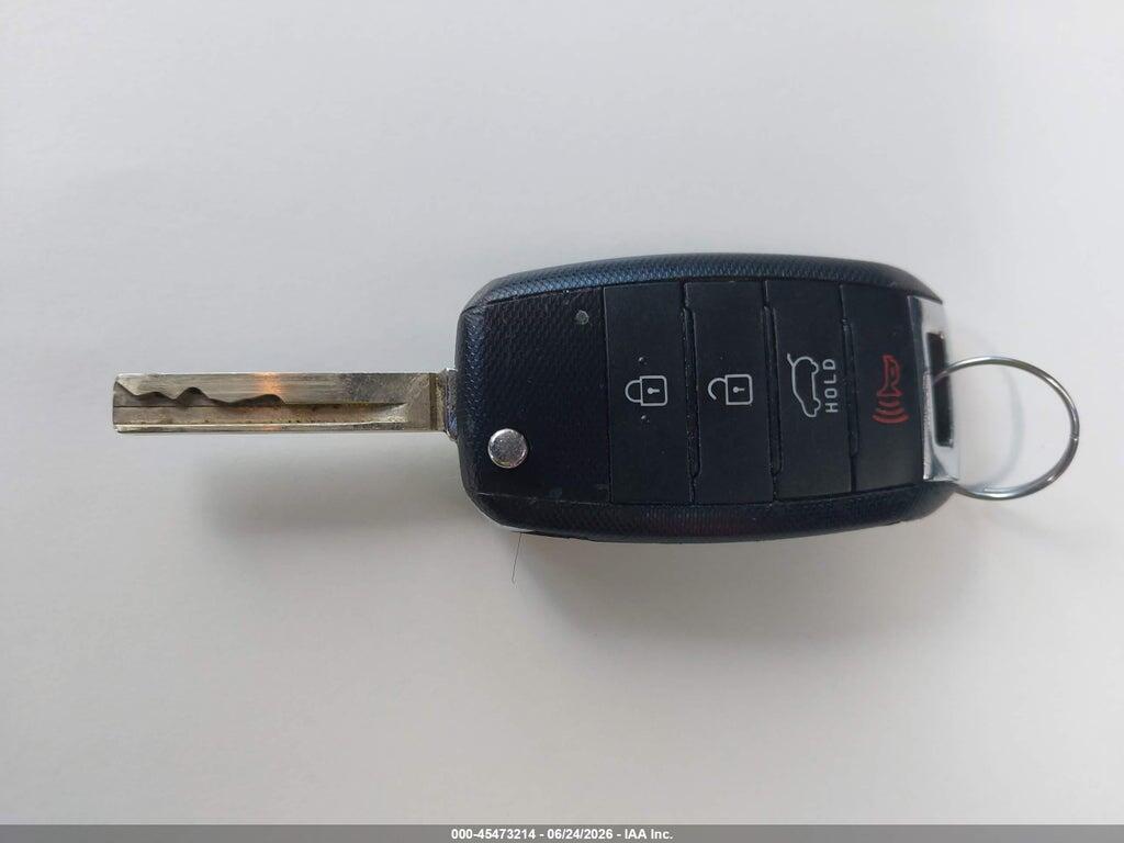 5XYPGDA56GG098399 2016 KIA SORENTO photo no. 11
