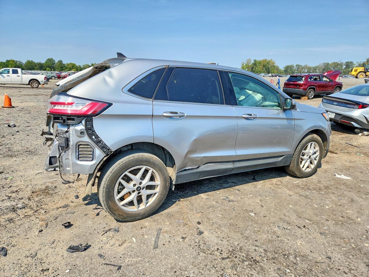 2023 FORD EDGE SEL — Фото 3 из 13