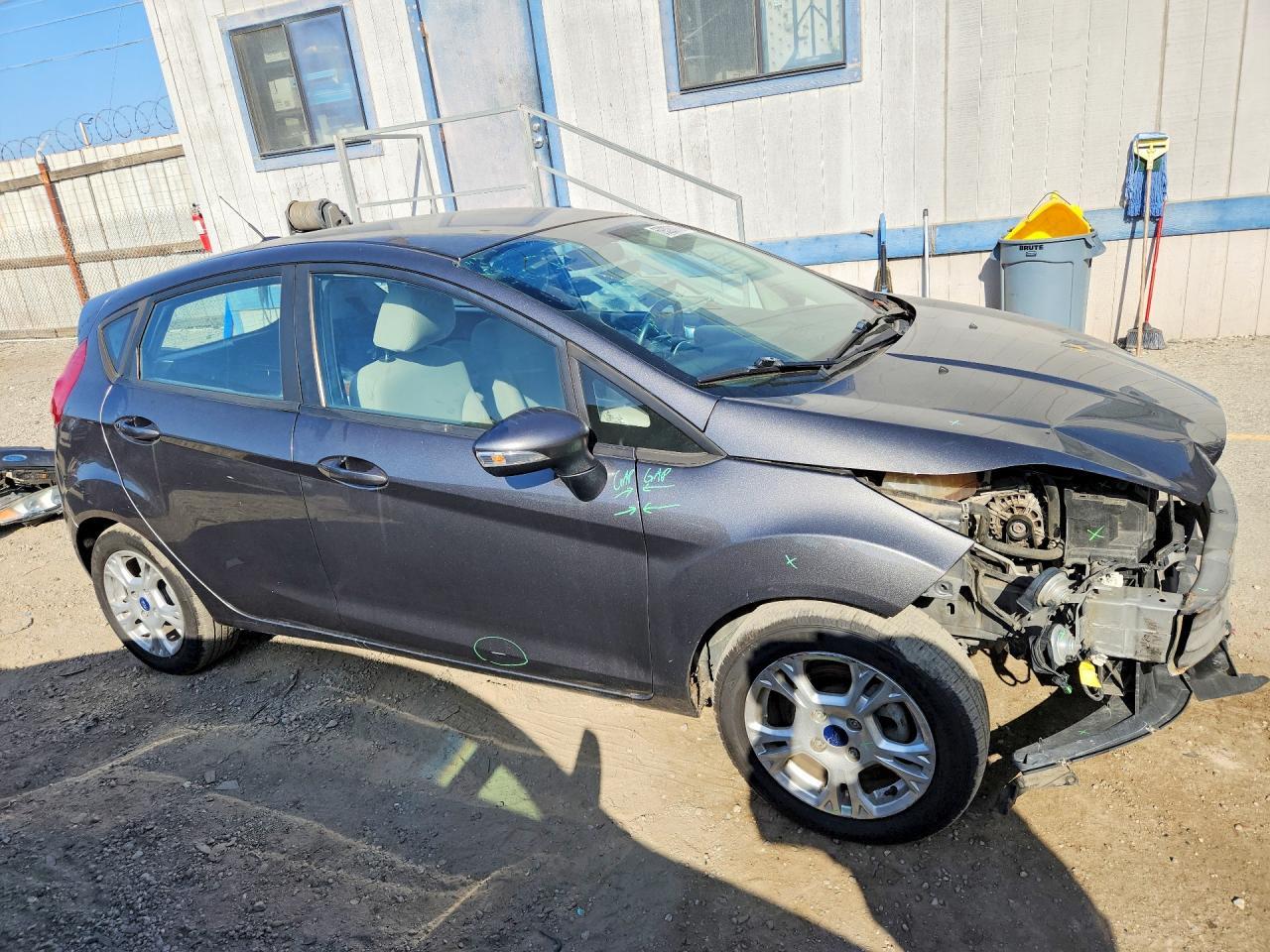 2015 FORD FIESTA SE — Фото 4 из 14