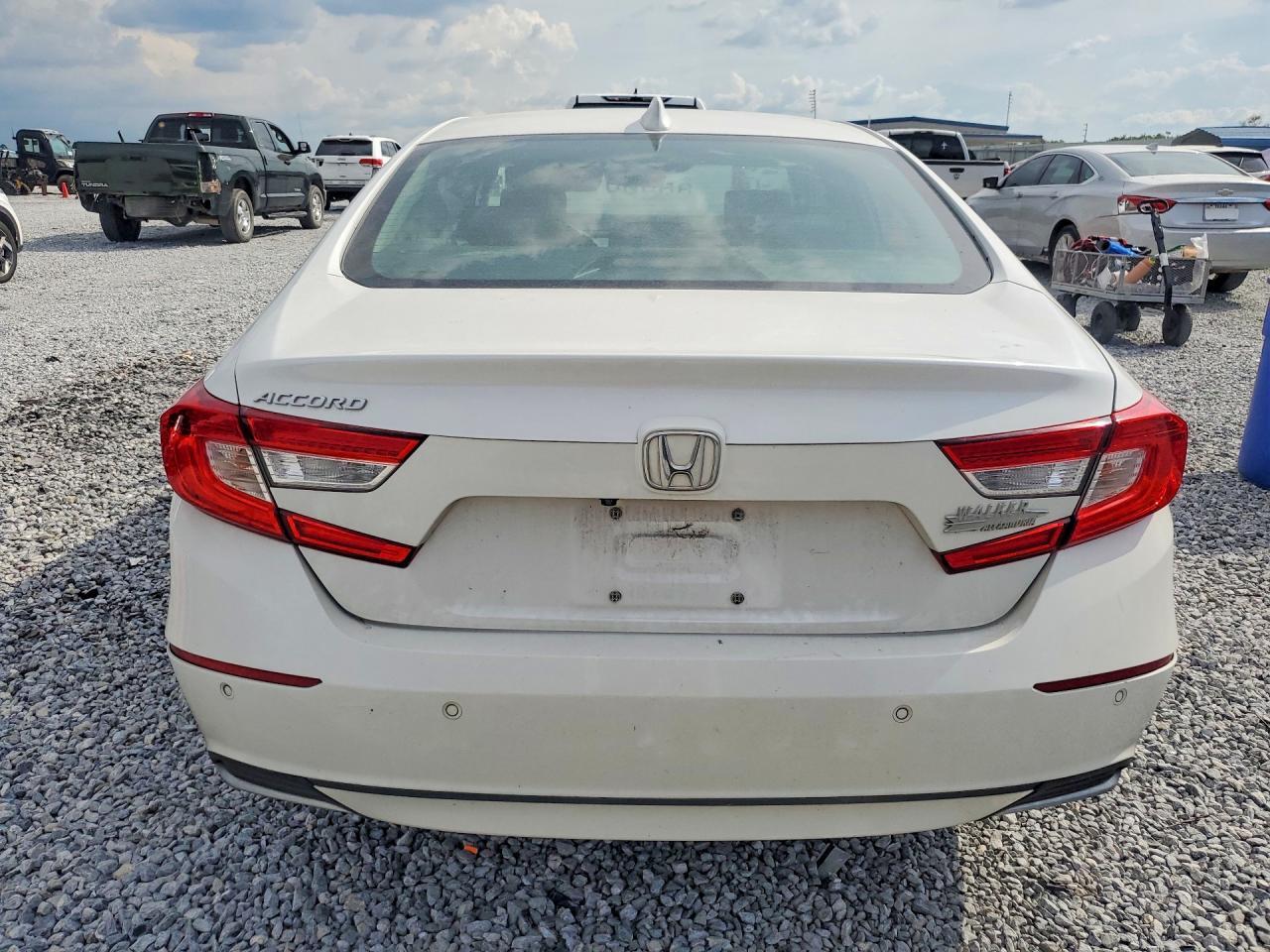 2021 HONDA ACCORD EX-L — Фото 6 из 12