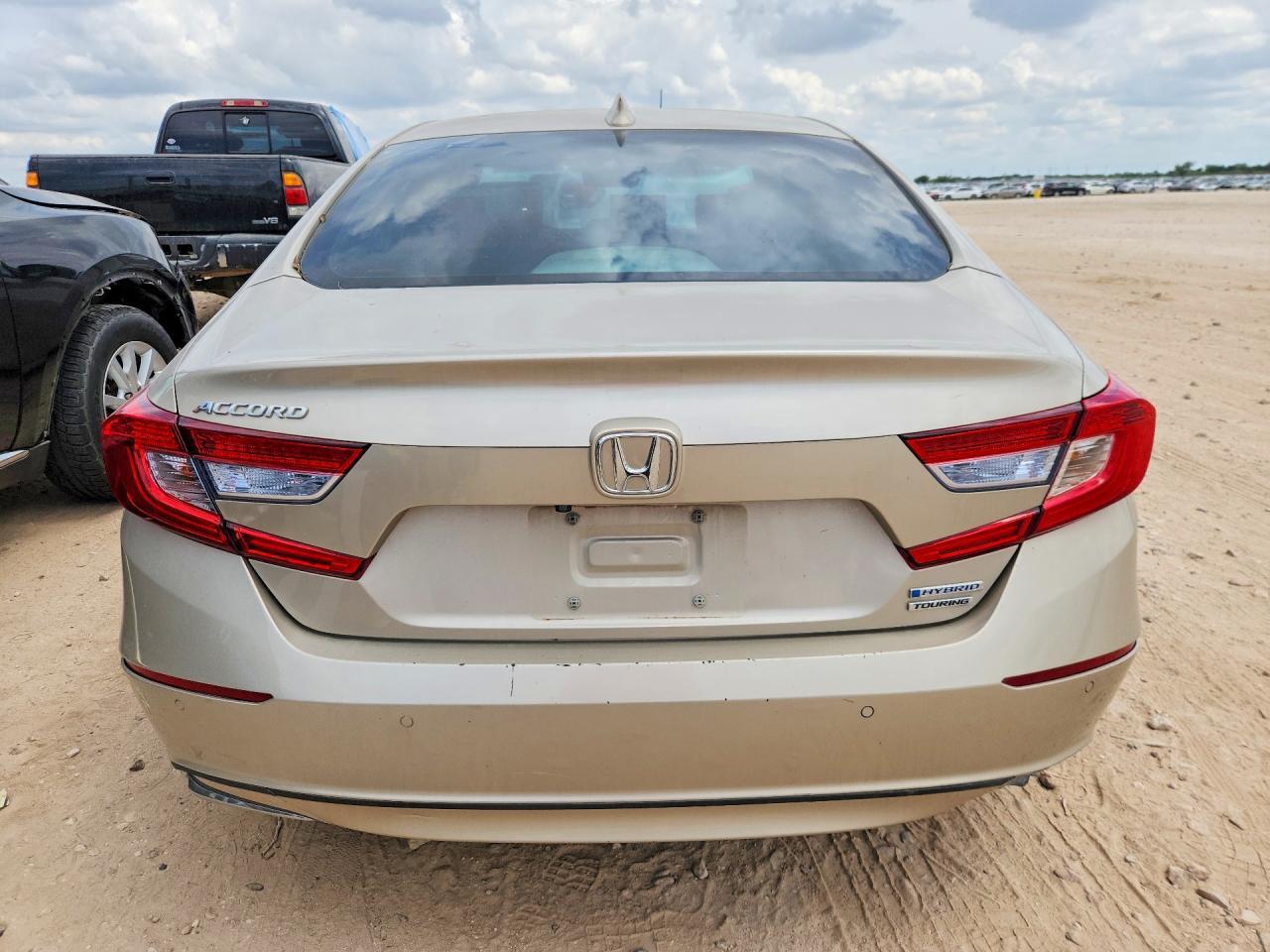 2020 HONDA ACCORD TOURING HYBRID — Фото 6 из 13