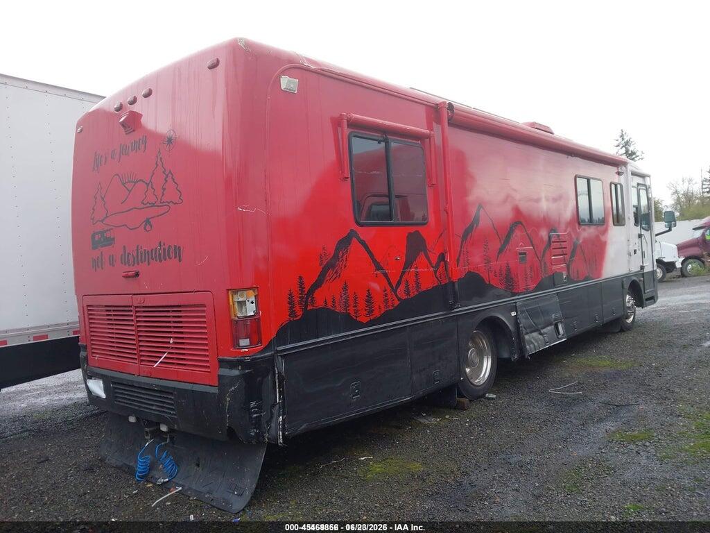 4UZ6XFBC2XCB54247 1999 FREIGHTLINER CHASSIS photo no. 4