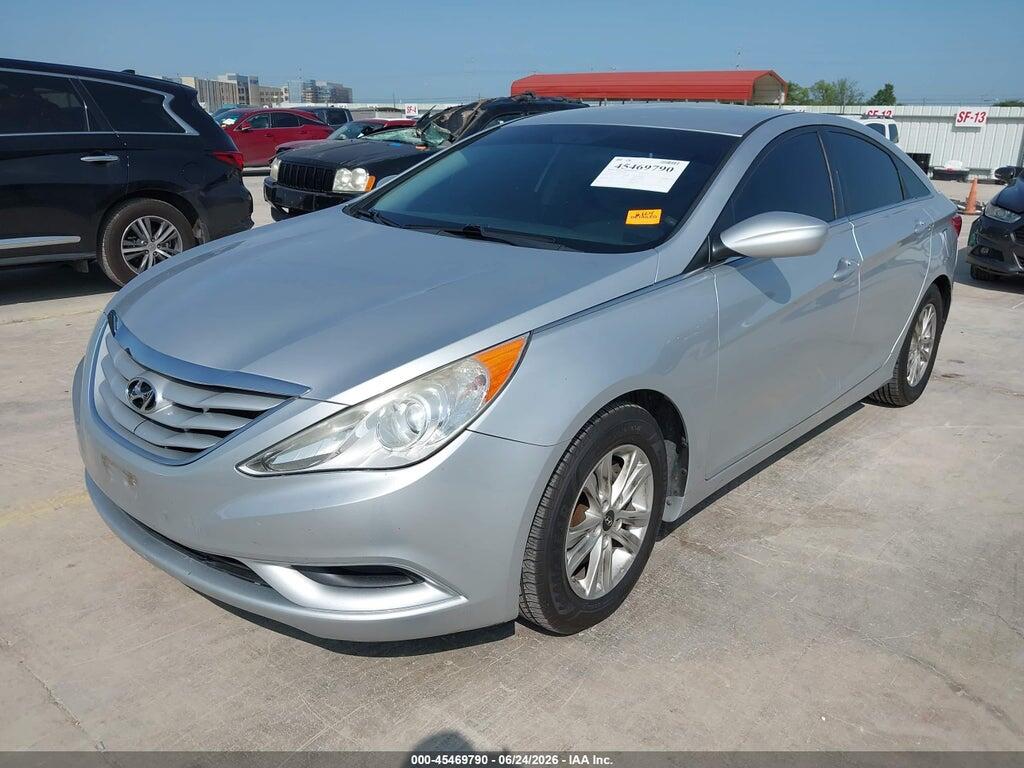 5NPEB4AC8DH617378 2013 HYUNDAI SONATA photo no. 2