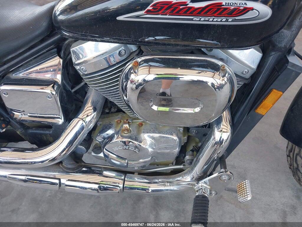 JH2RC44061K501729 2001 HONDA VT750 photo no. 8