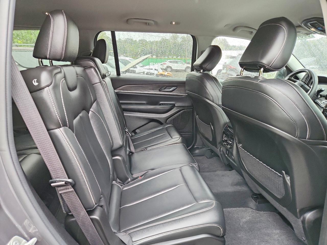 2023 JEEP GRAND CHEROKEE L LIMITED — Фото 11 из 13