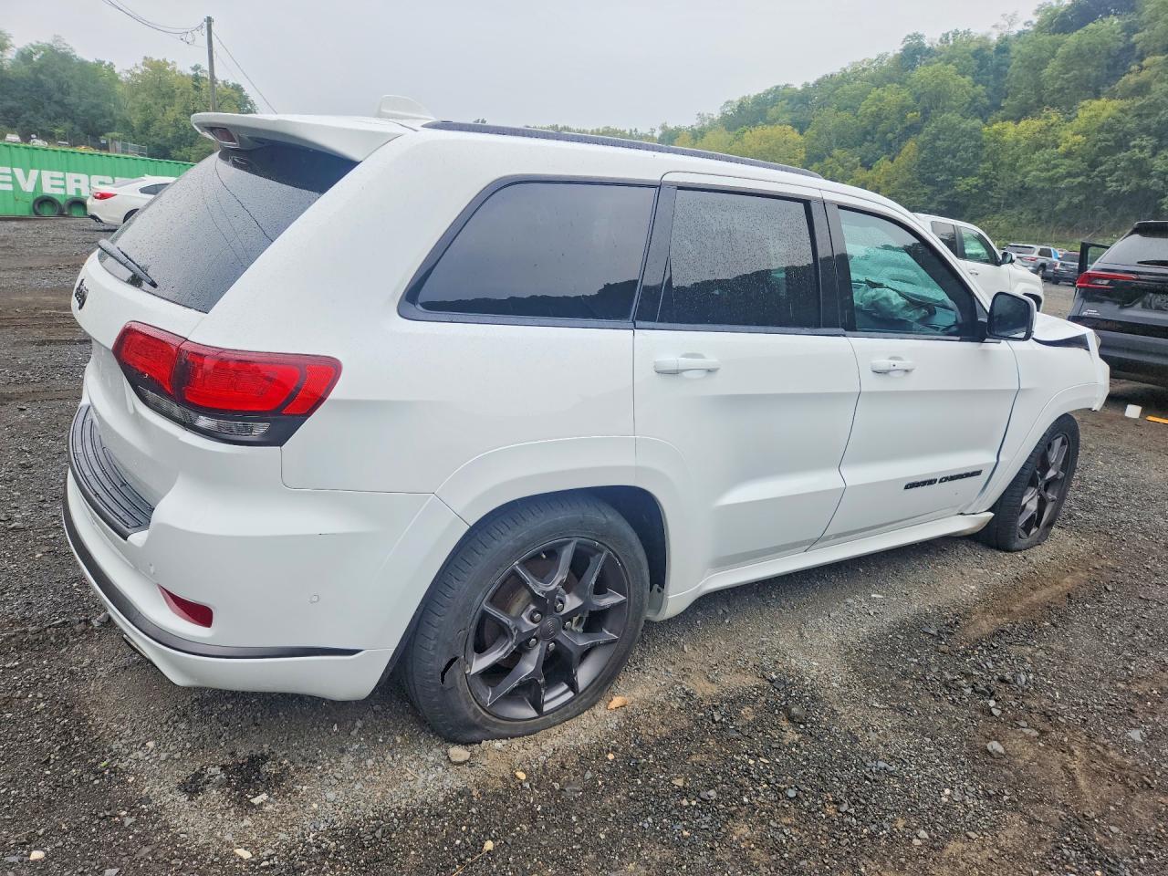 2021 JEEP GRAND CHEROKEE OVERLAND — Фото 3 из 13