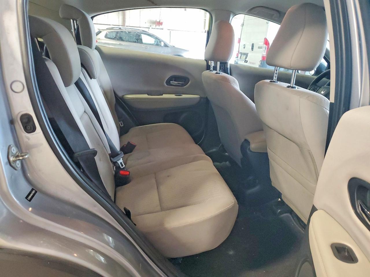 2017 HONDA HR-V LX — Фото 11 из 13