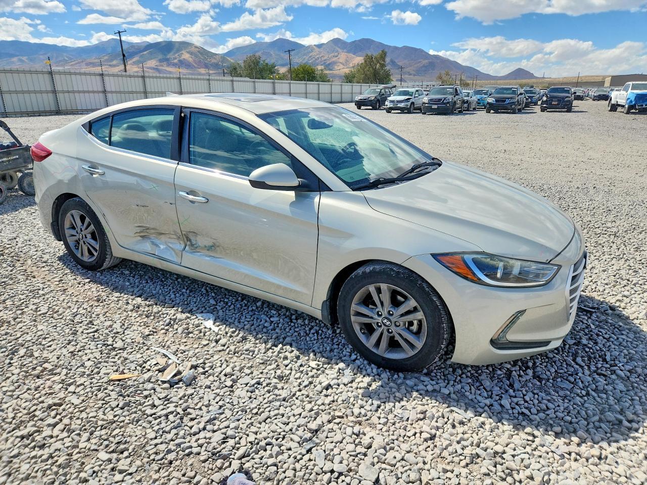 2017 HYUNDAI ELANTRA VALUE EDITION — Фото 4 из 12