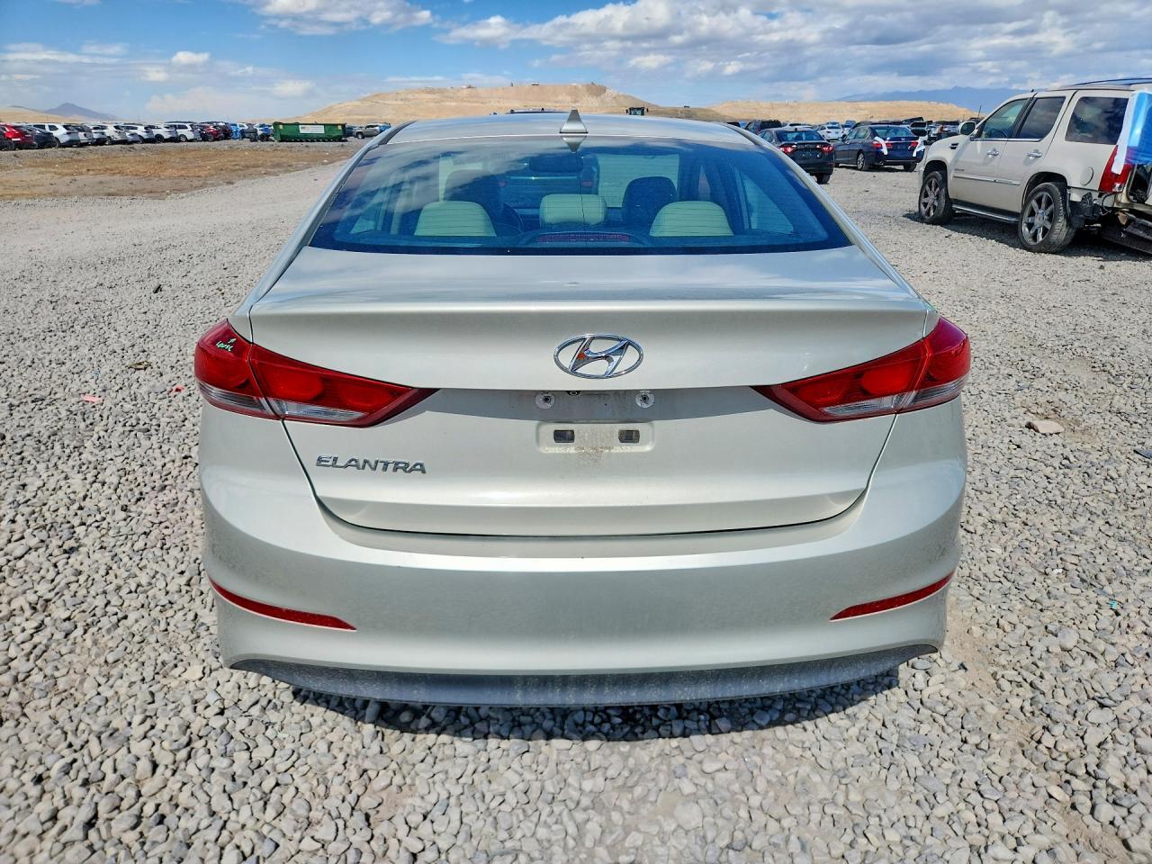 2017 HYUNDAI ELANTRA VALUE EDITION — Фото 6 из 12