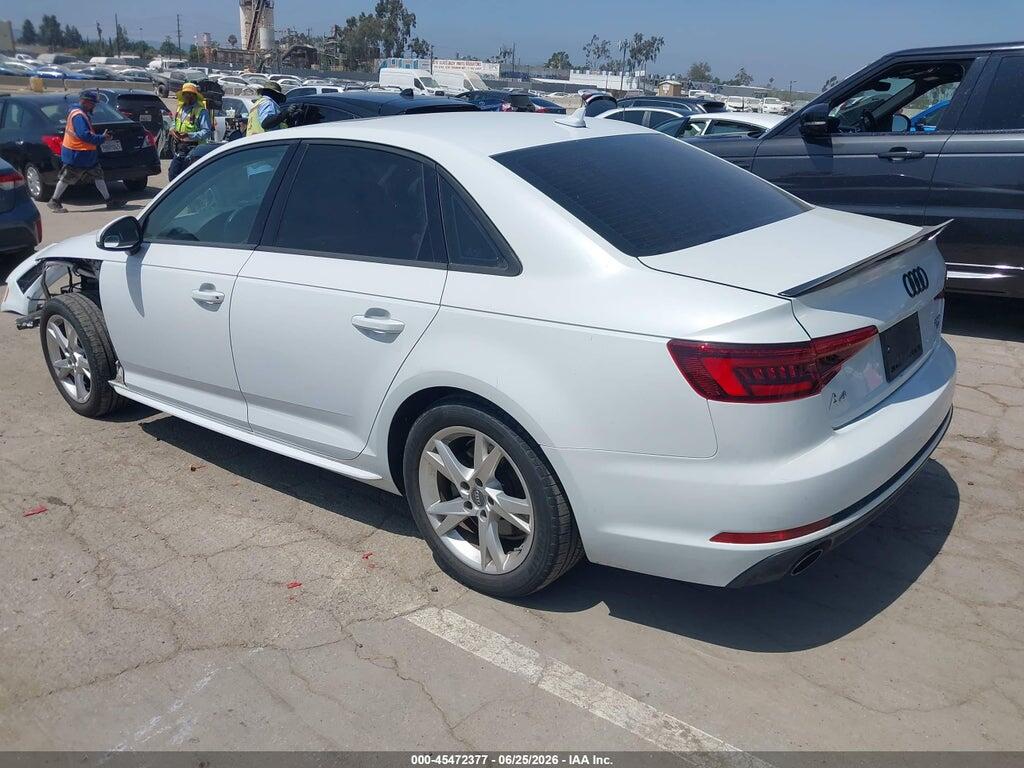 WAUKMAF47JA030764 2018 AUDI A4 photo no. 3