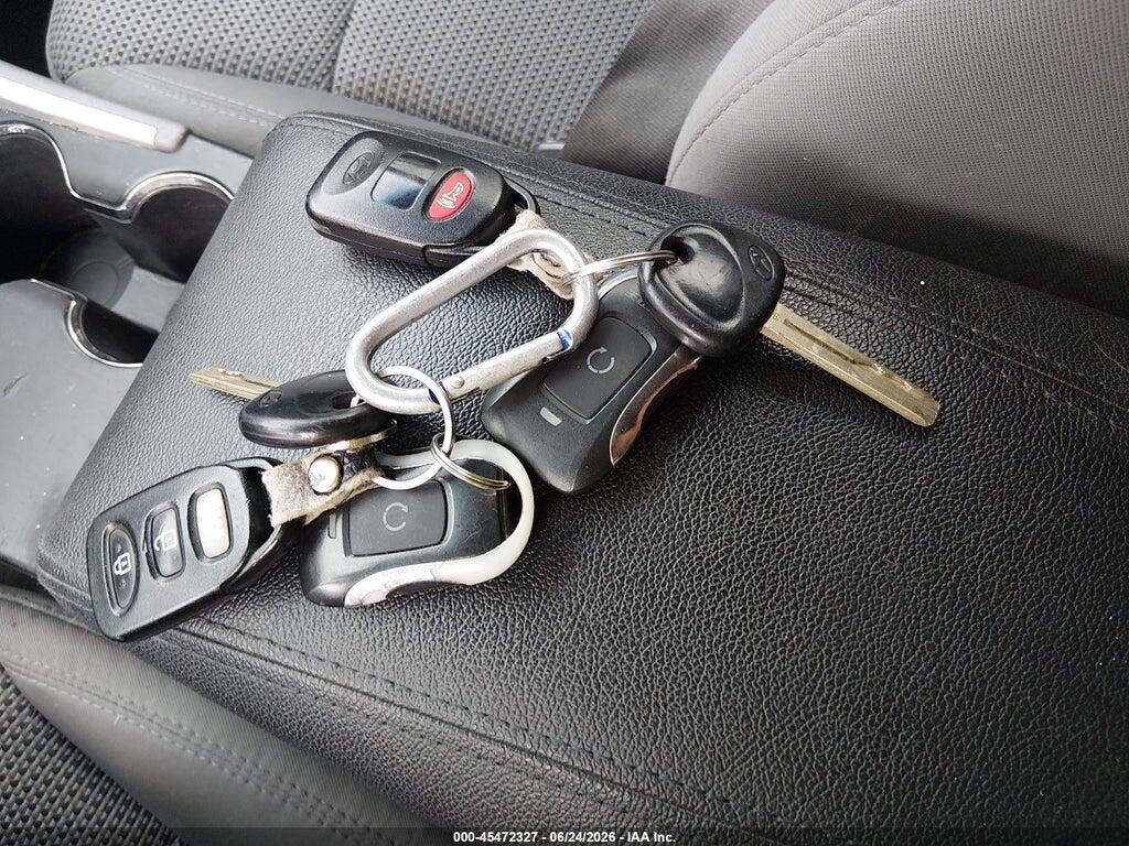 5NPEB4AC8BH166823 2011 HYUNDAI SONATA photo no. 11