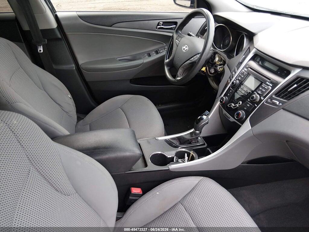 5NPEB4AC8BH166823 2011 HYUNDAI SONATA photo no. 5