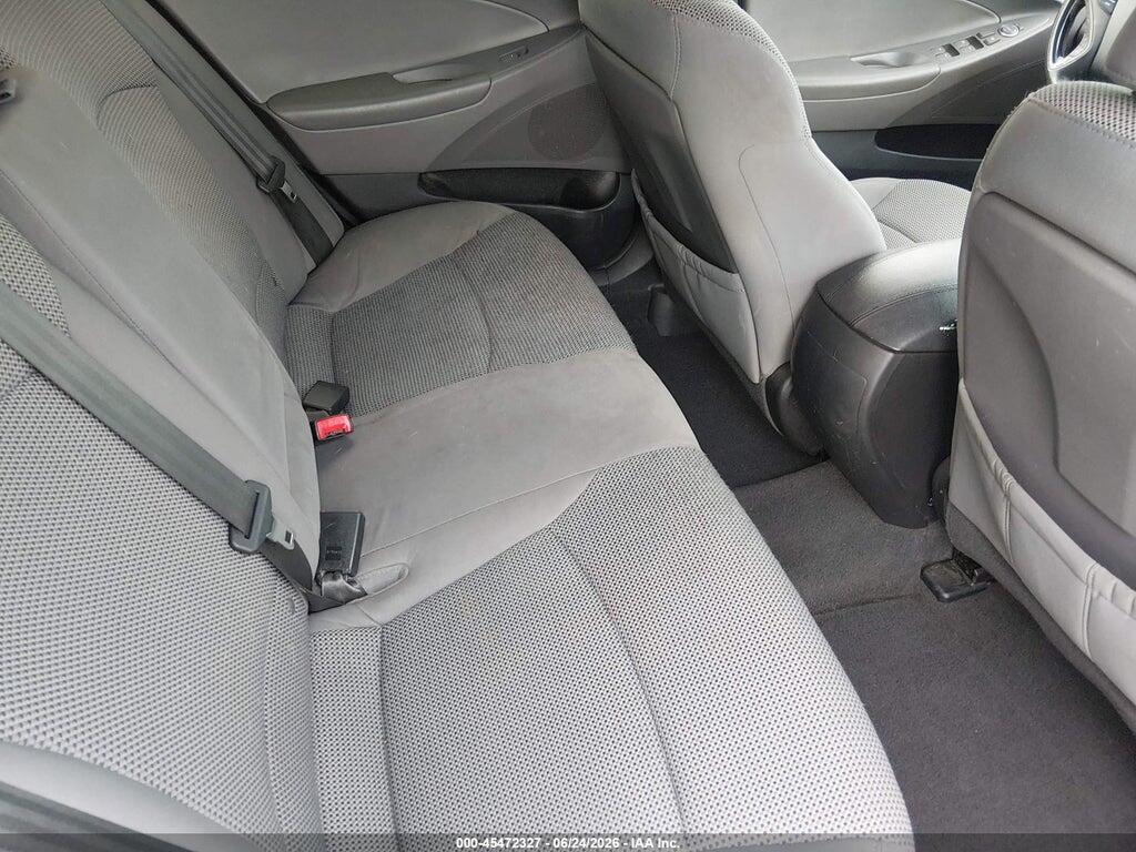 5NPEB4AC8BH166823 2011 HYUNDAI SONATA photo no. 8