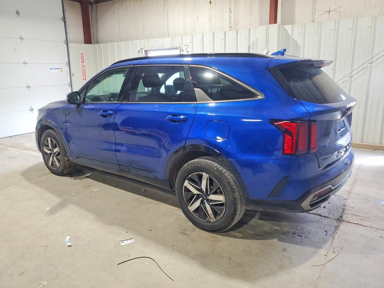 2022 KIA SORENTO S — Фото 2 из 13