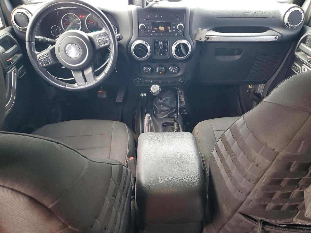 2015 JEEP WRANGLER UNLIMITED RUBICON — Фото 8 из 12