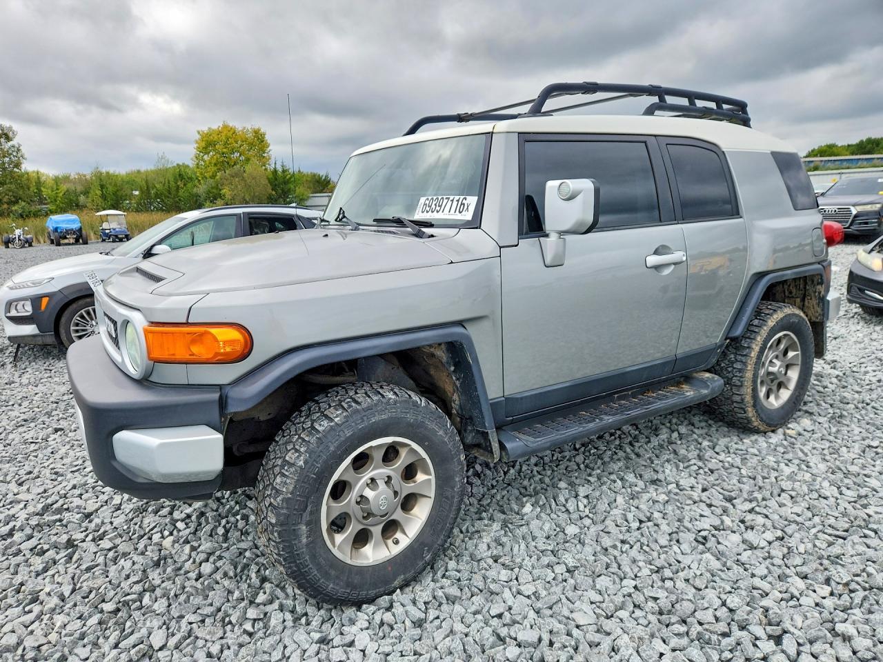 2012 TOYOTA FJ CRUISER BASE