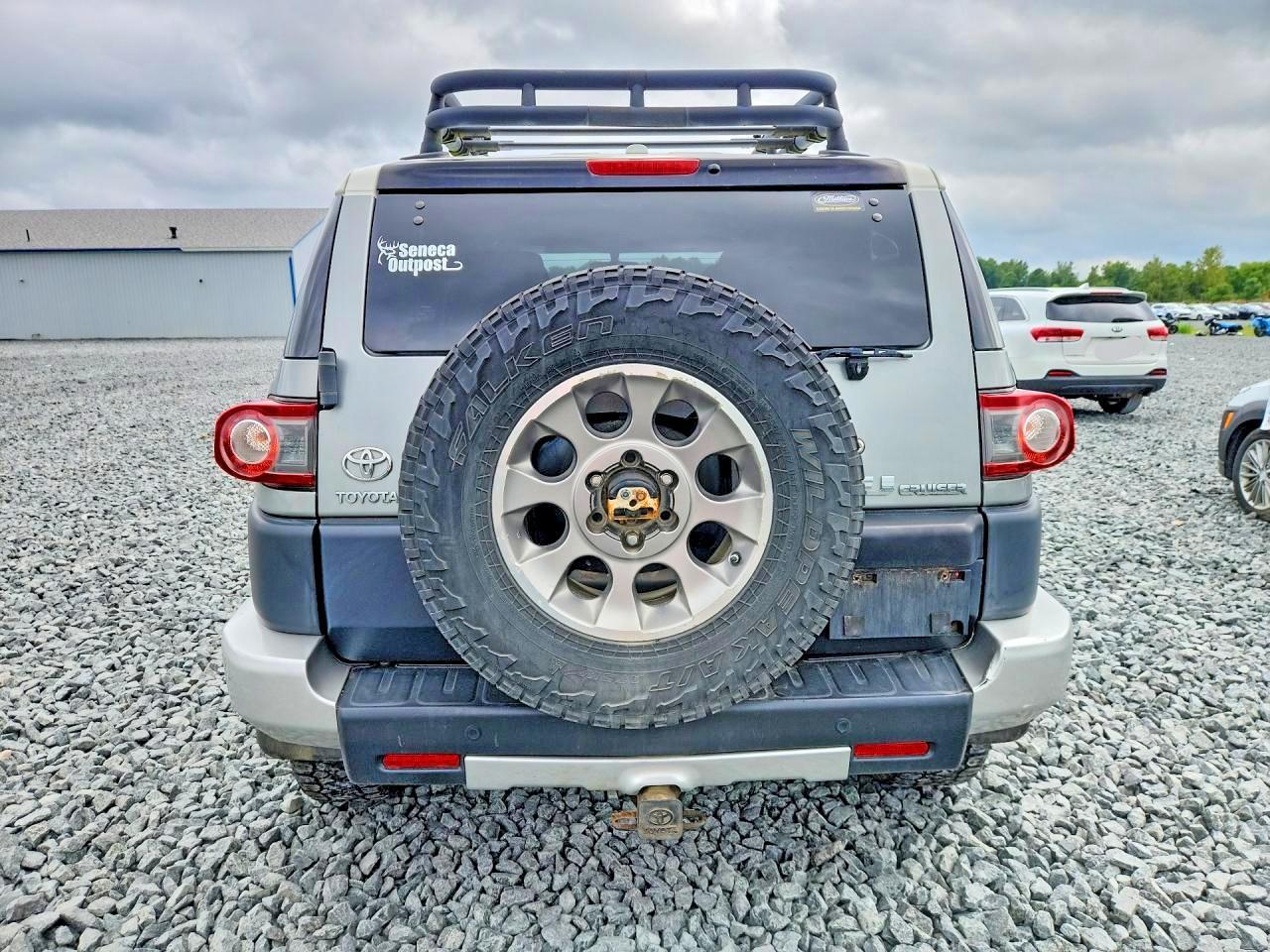 2012 TOYOTA FJ CRUISER BASE — Фото 7 из 14
