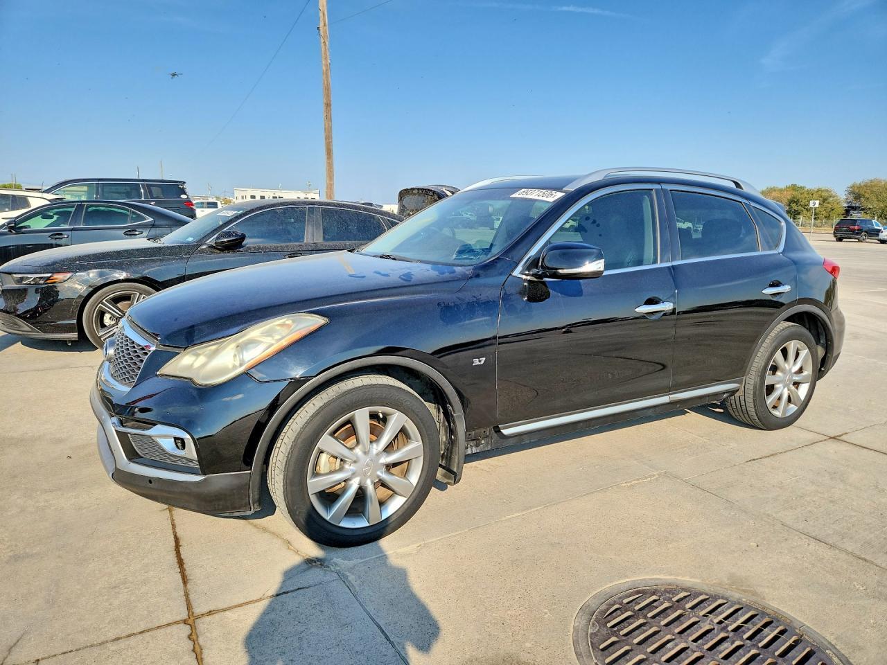 2016 INFINITI QX50 BASE