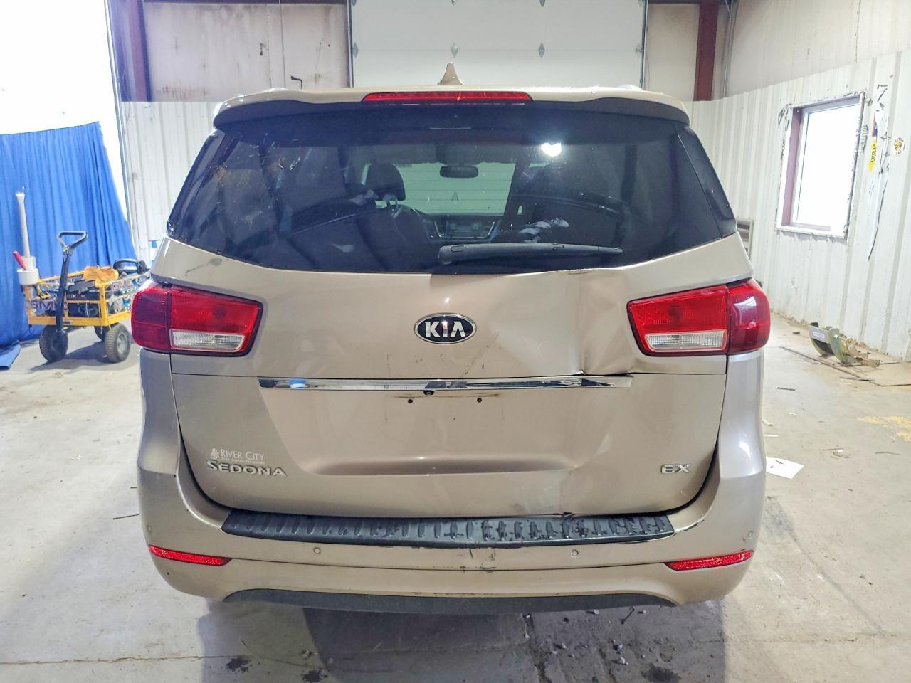 2015 KIA SEDONA EX — Фото 6 из 13