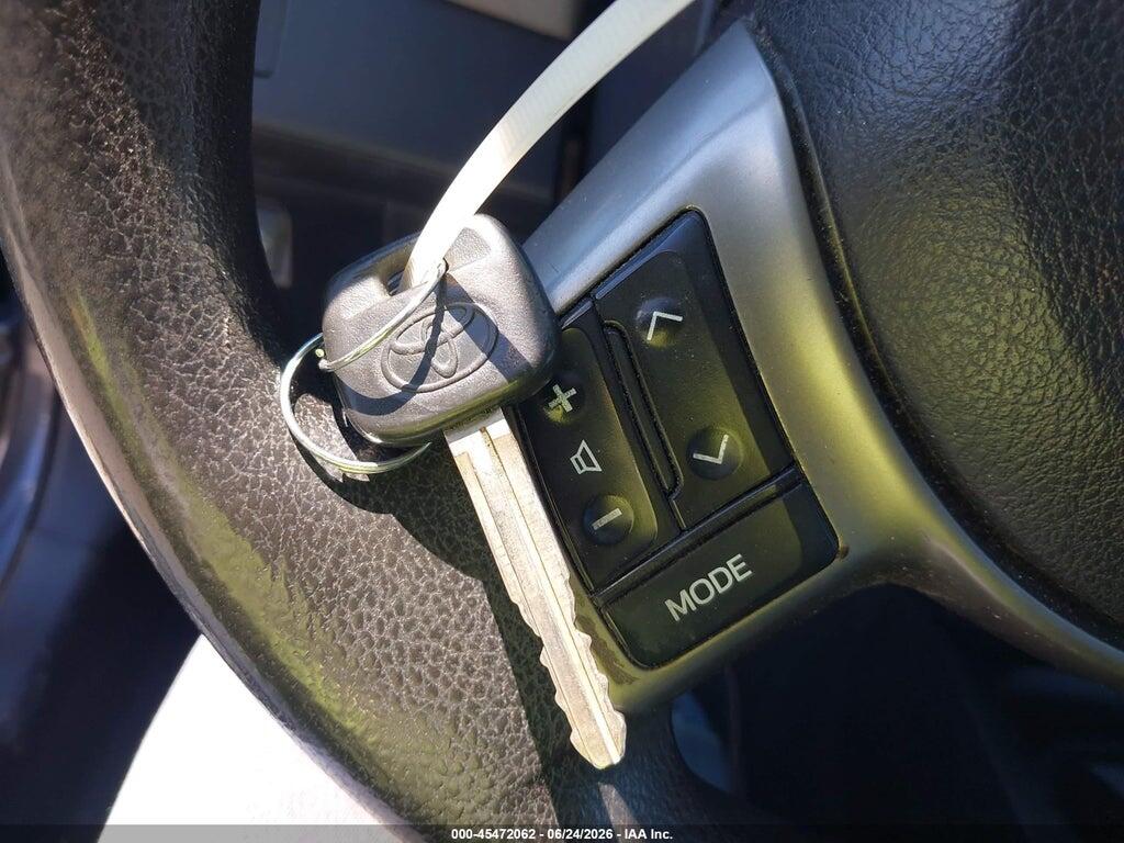VNKKTUD38HA072802 2017 TOYOTA YARIS photo no. 11