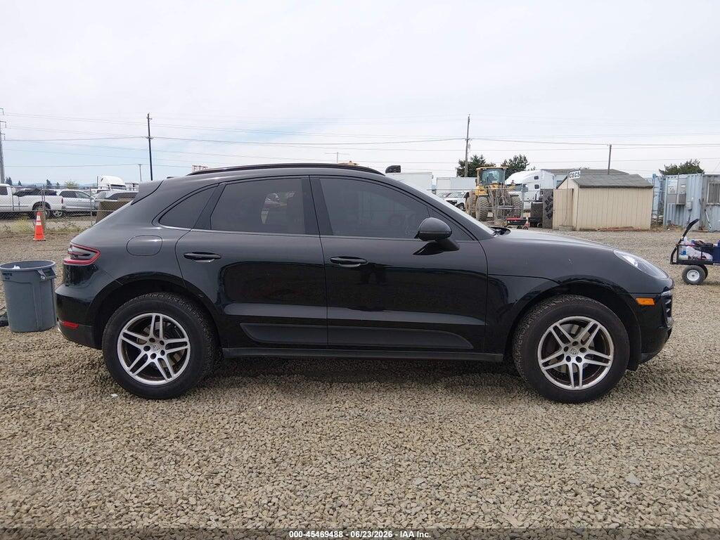 WP1AA2A5XHLB03393 2017 PORSCHE MACAN photo no. 12