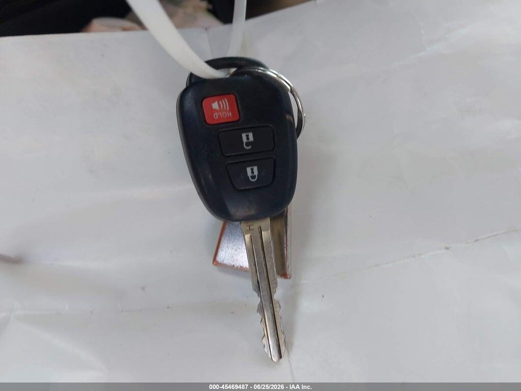JTMWFREV3DD014930 2013 TOYOTA RAV4 photo no. 11