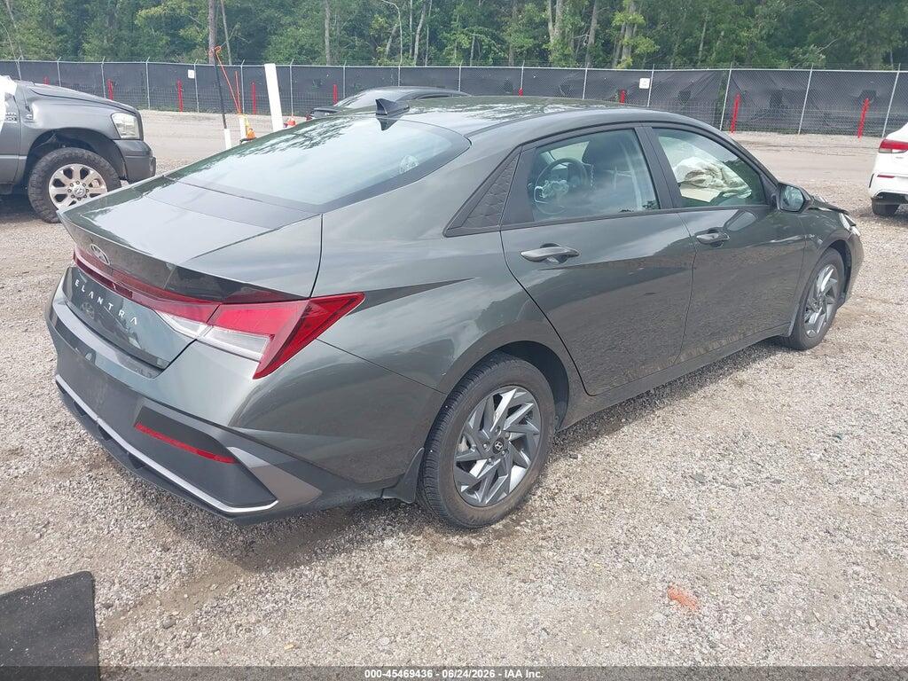 KMHLM4DG4RU762720 2024 HYUNDAI ELANTRA photo no. 4