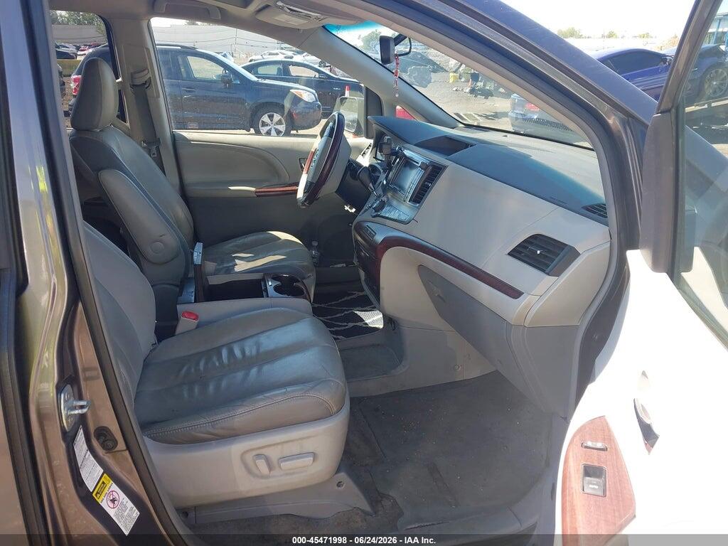 5TDDK3DC9CS047689 2012 TOYOTA SIENNA photo no. 5