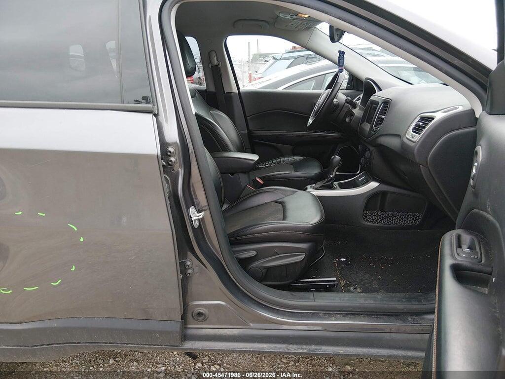 3C4NJCBB5JT186707 2018 JEEP COMPASS photo no. 5