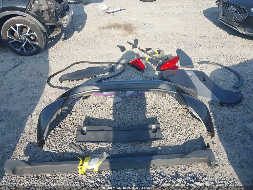 NMTKHMBX6KR088280 2019 TOYOTA C-HR photo no. 12