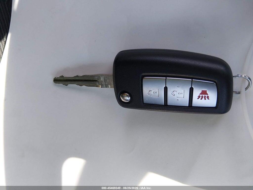 KNMAT2MV1GP652057 2016 NISSAN ROGUE photo no. 11